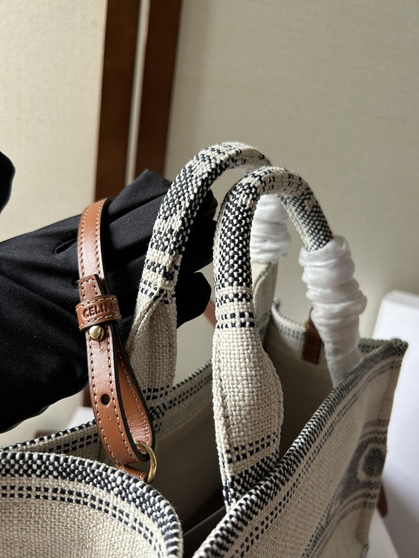スーパーコピーブランドバッグ内部構造